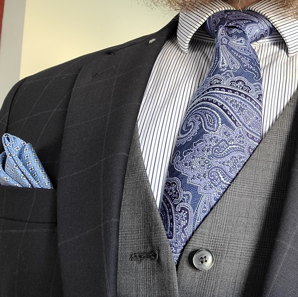 JOS. A. BANK Classic collection suit
